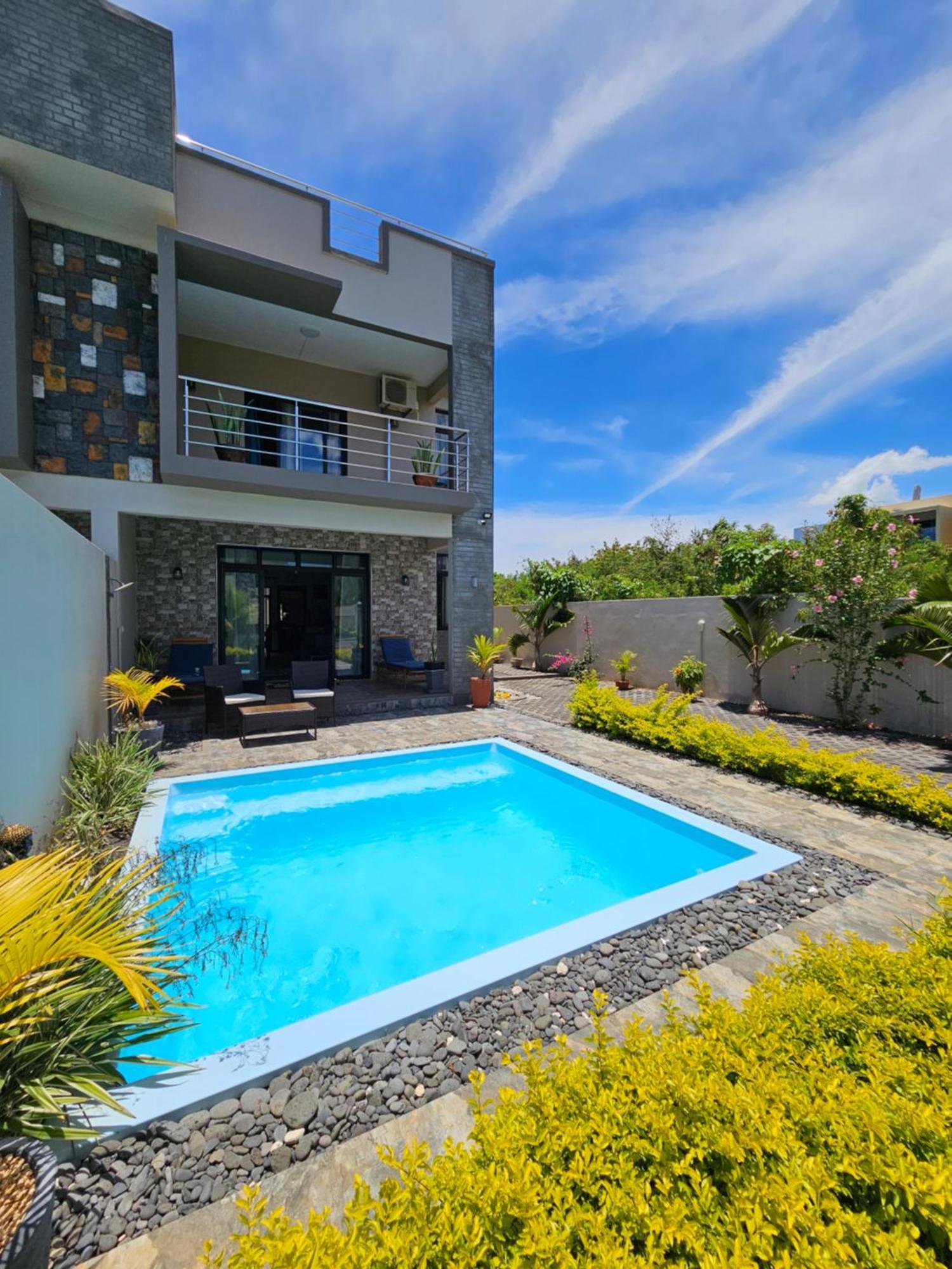 Villa Aahana - Flic En Flac Exterior photo