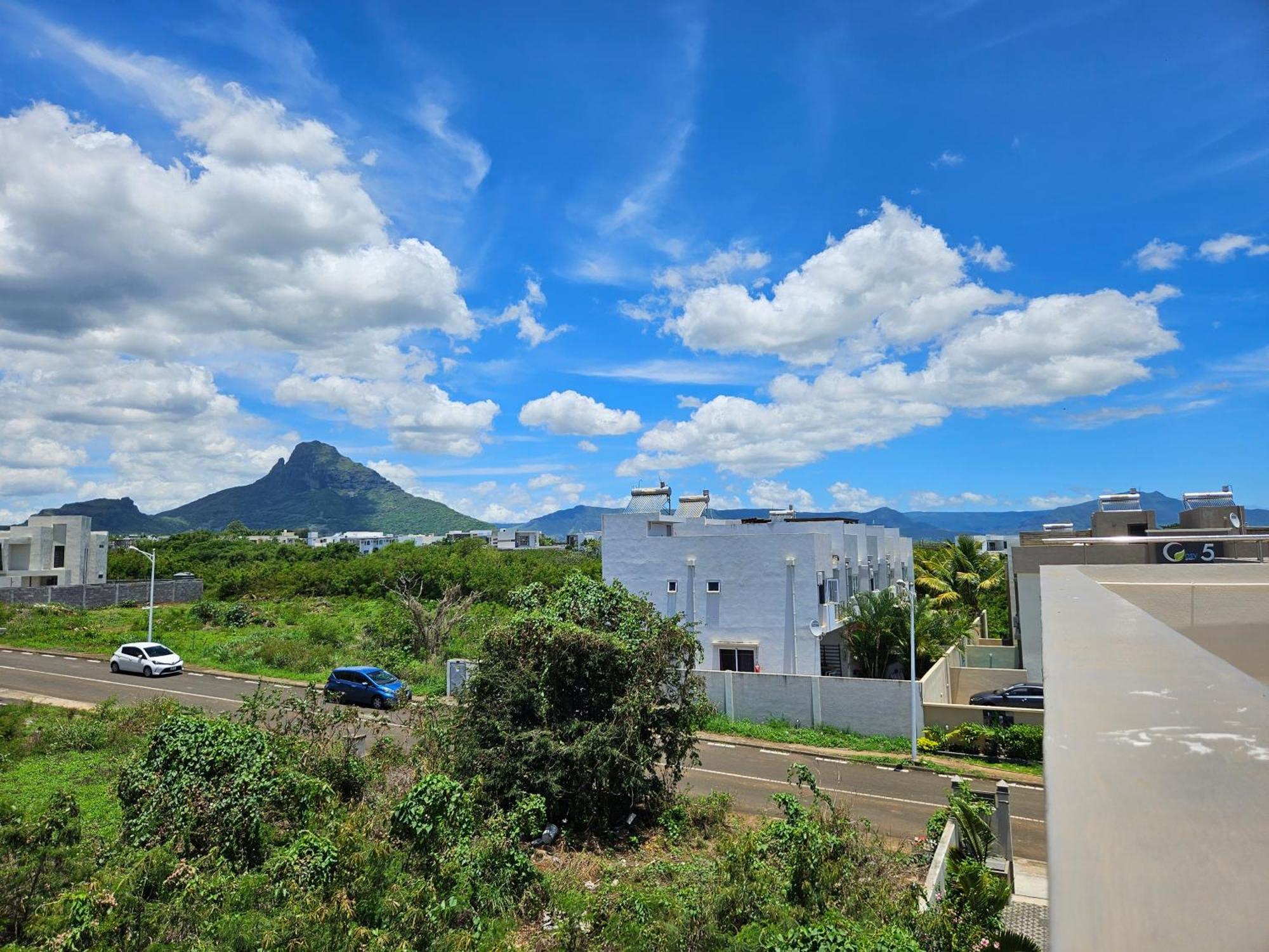 Villa Aahana - Flic En Flac Exterior photo